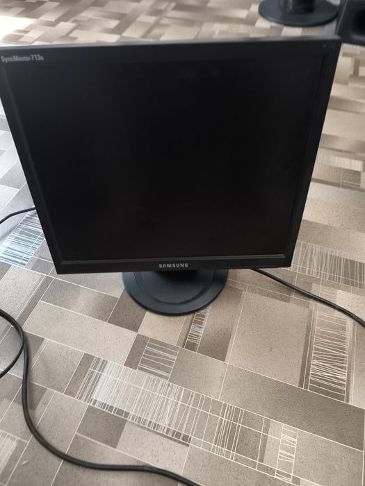 Монитор Samsung 17 дюймов