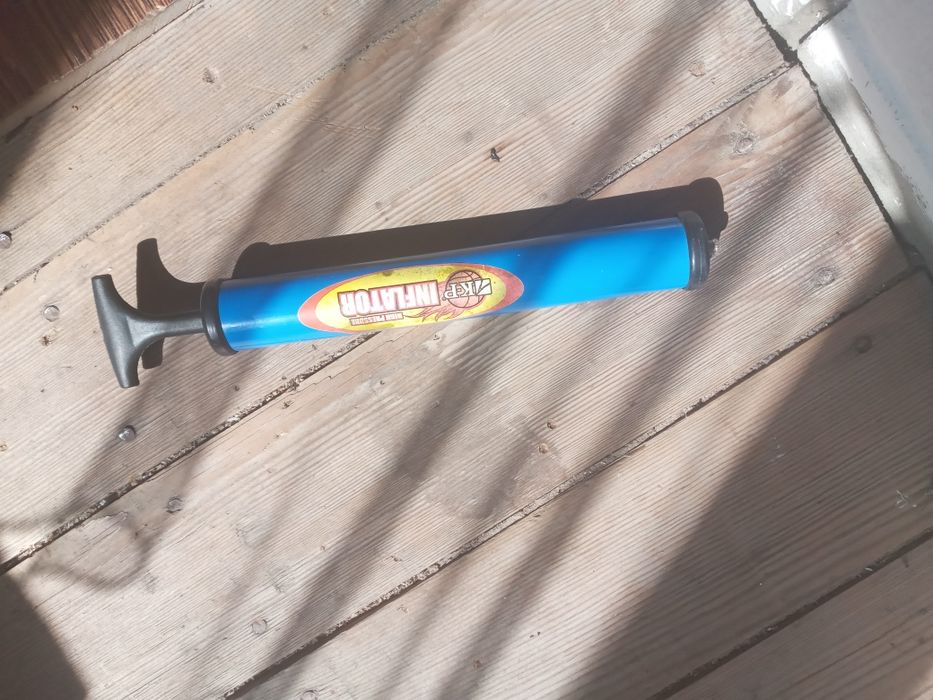 Продам насос велосипедный
