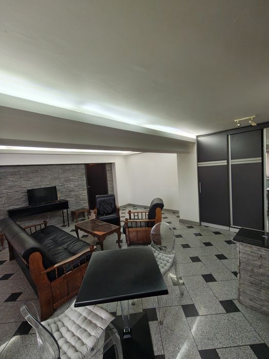 Închiriez apartament de 2 camere moșilor 268