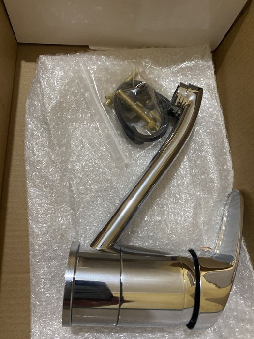 Смеситель для ванной раковины