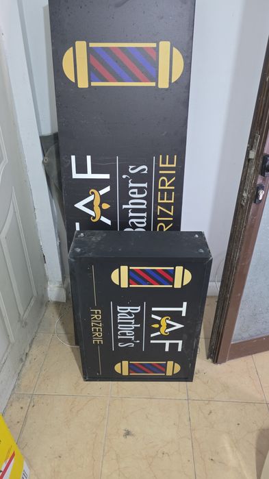 Reclame luminoase toate trei 600 lei!