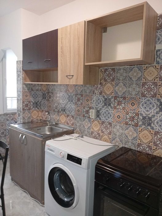 Inchiriez apartament decomandat GARA