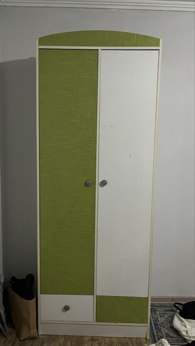 ШКАФ без дефектов продаю