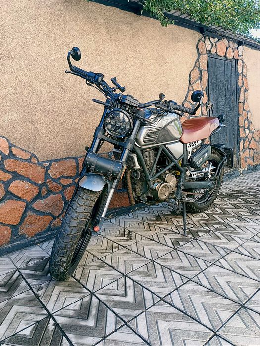 Мотоцикл MINSK SCR 250