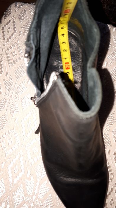 Боти от естествена кожа