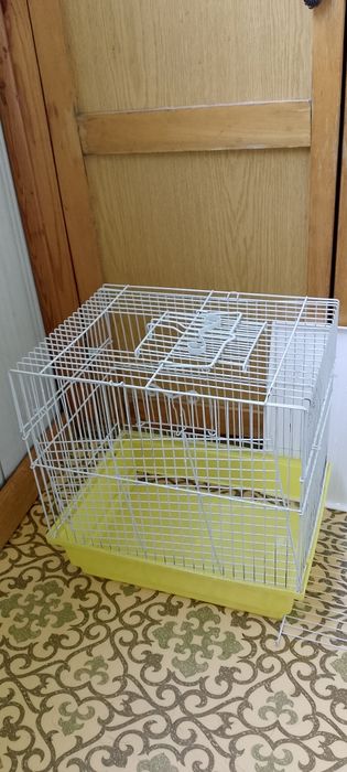 Клетка небольшая