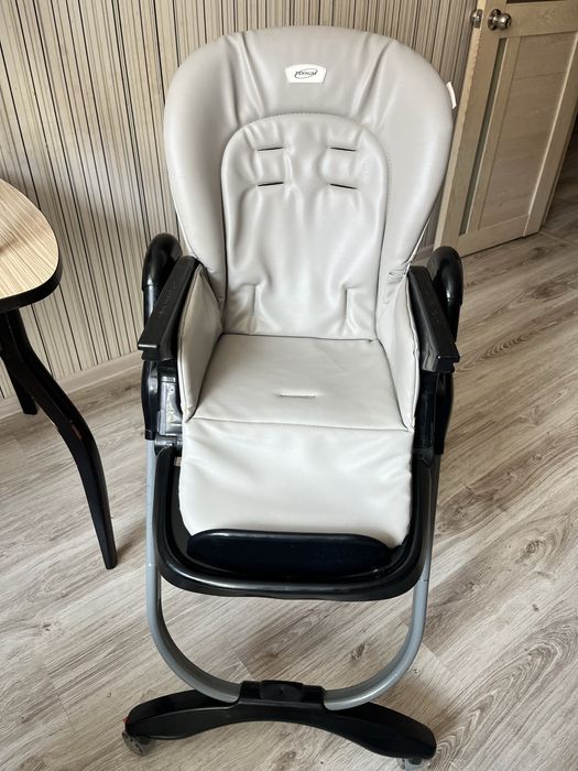 Продам стульчик для кормления