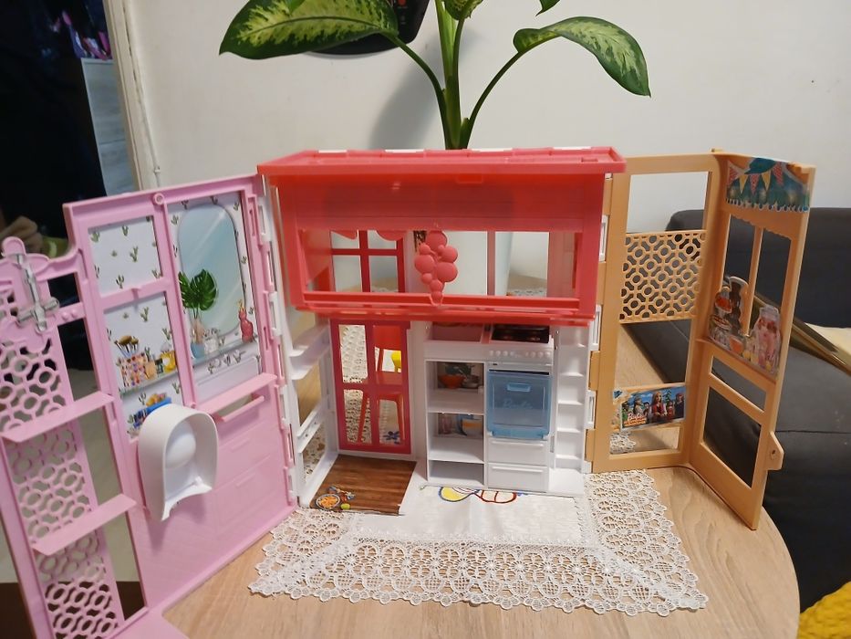 Căsuța Barbie roz