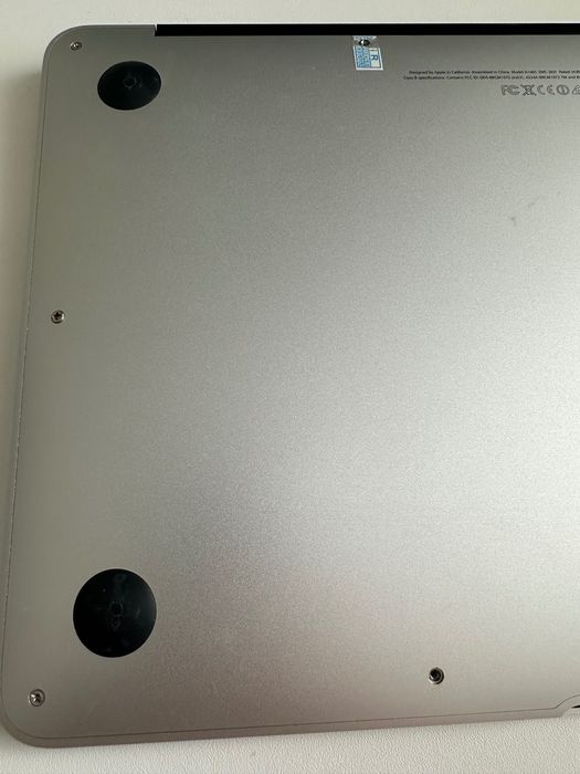 Apple MacBook Air 11” A1465 на ремонт. Торг