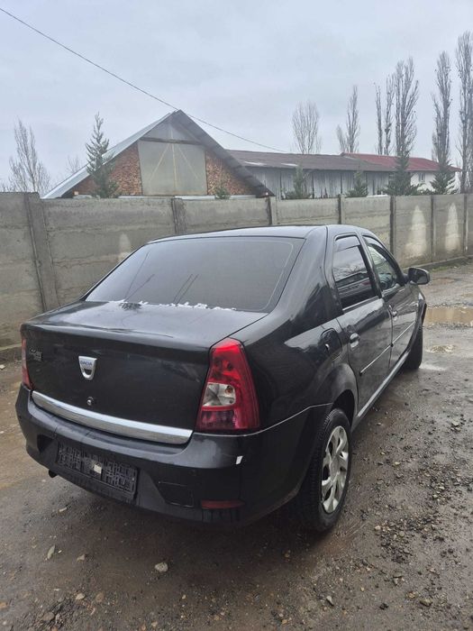 Dezmembram Dacia Logan an 2011 1.2 benzina
