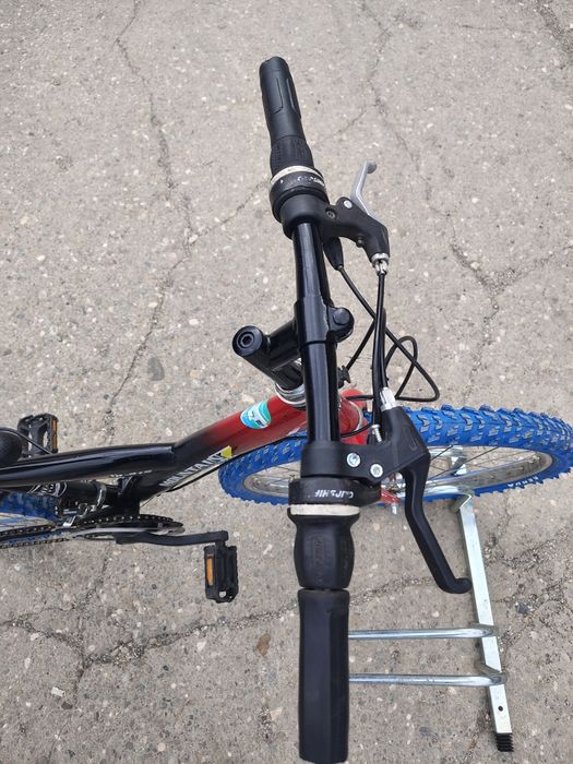 Bicicleta Mountain Bike cu roți de 24