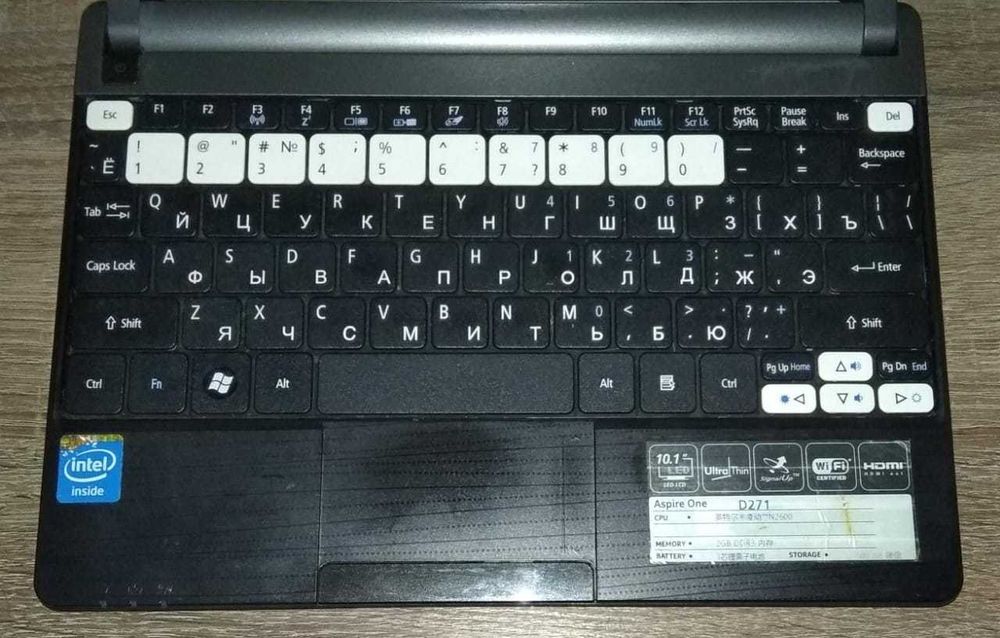 нетбук Acer One D271 + новая мышка