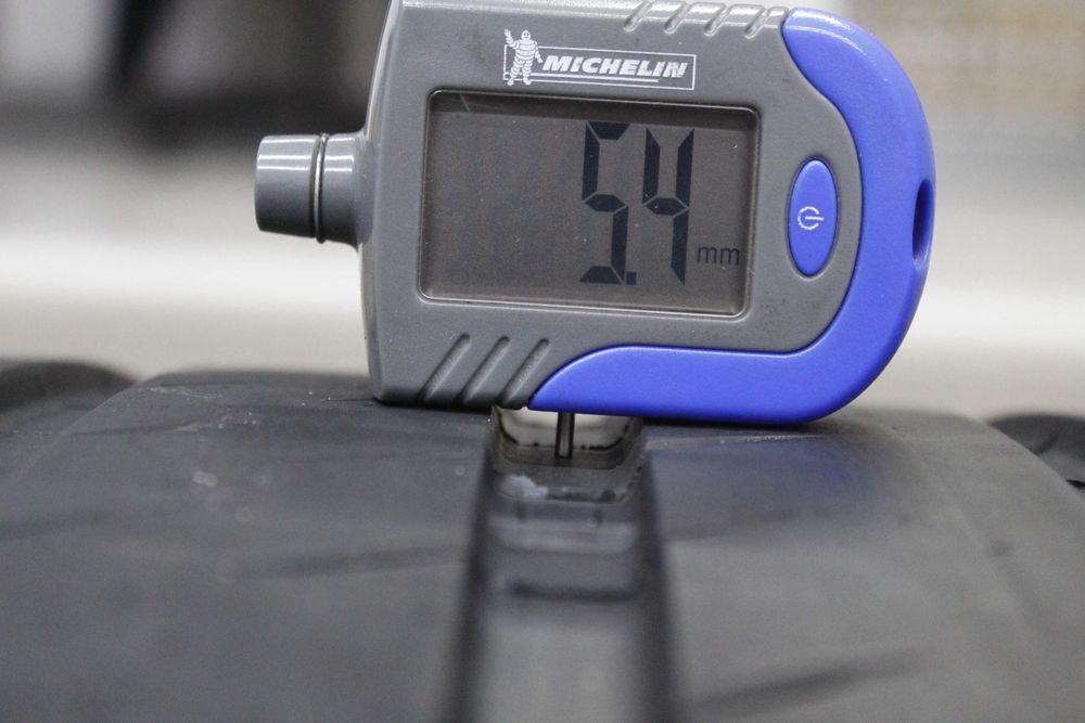 255/35-20 и 315/30-21 Michelin Porsche