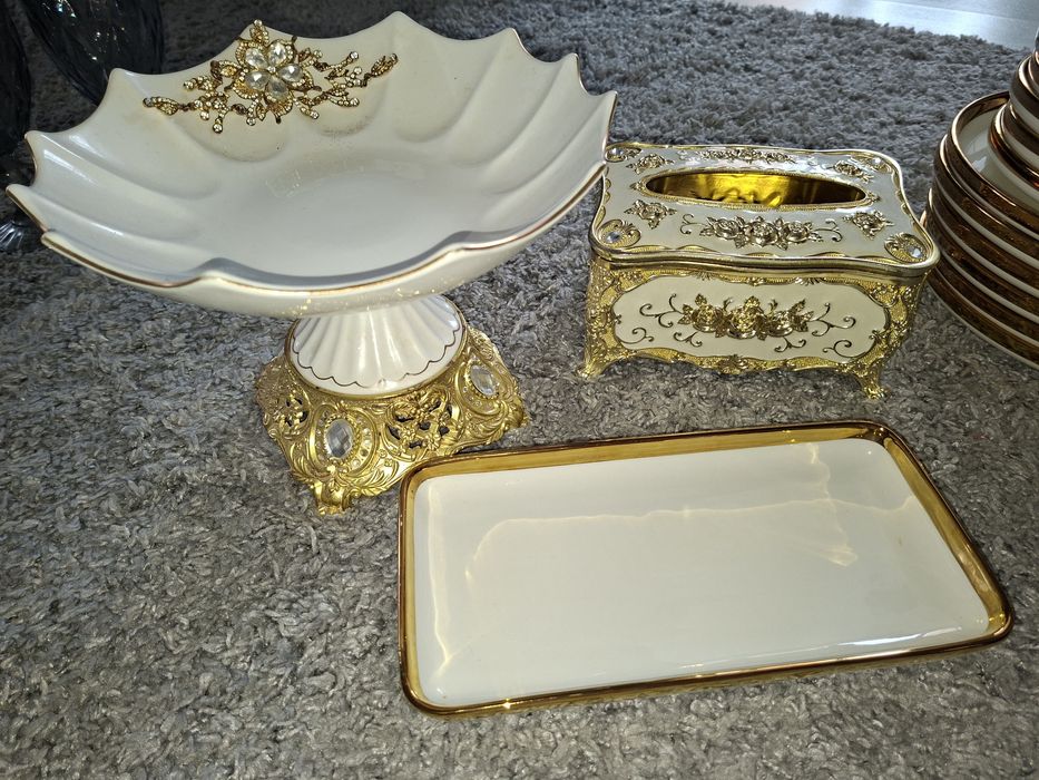 Сервиз в золотисто-белом стиле | 34 предмета