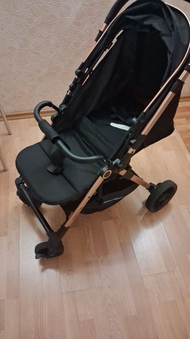 Продам детскую  коляску