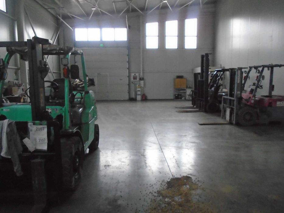 Дава се под наем Склад в Пловдив, Коматево - 240 кв.м за 943.5 € - Снимка #2