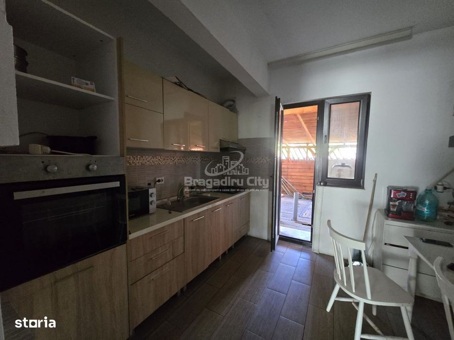 Inchiriere Apartament 3 cam cu curte Monumentului Bragadiru