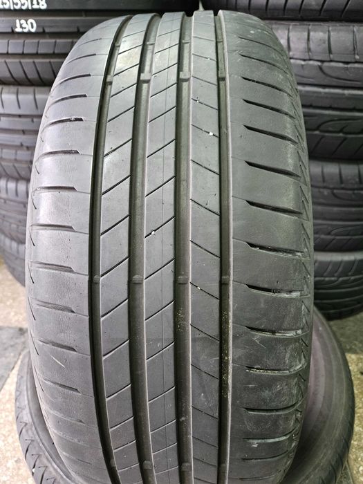 2бр 225/50/18 BRIDGESTONE 6,5мм грайфер дот:21г Предлагаме монтаж--
