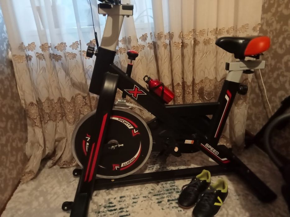 Продаётся велотренажёр 85000 ( есть торг)