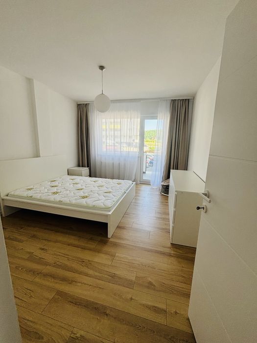 PF - Închiriez apartament 3 camere – Str. Stejarului, Florești
