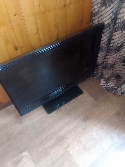 Led Телевизор Philips 32PFL3403/12 (нужна замена блока питания)