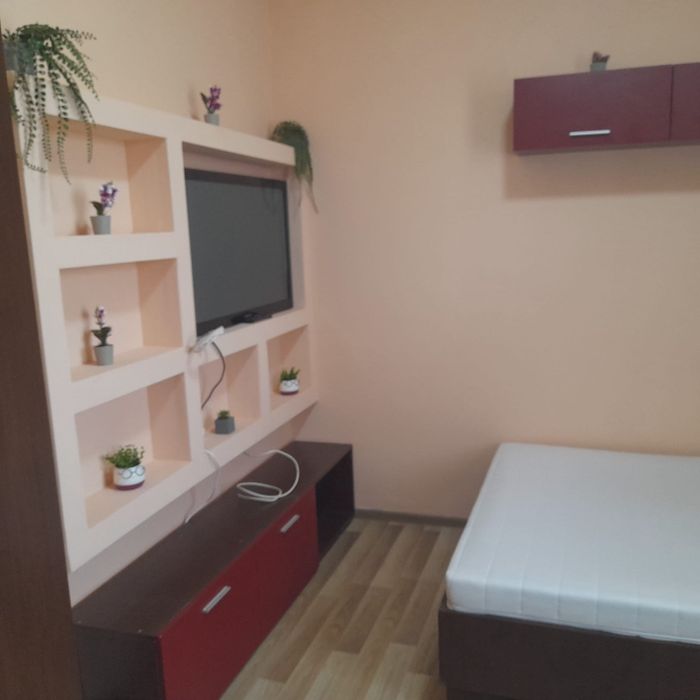 Proprietar închiriez garsonieră