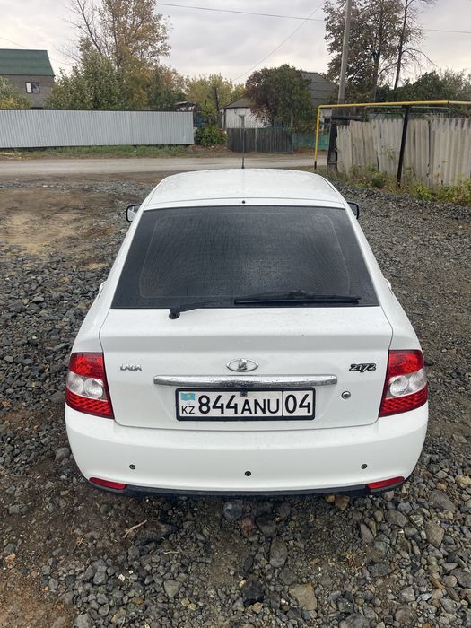 Продам приору 2013 год