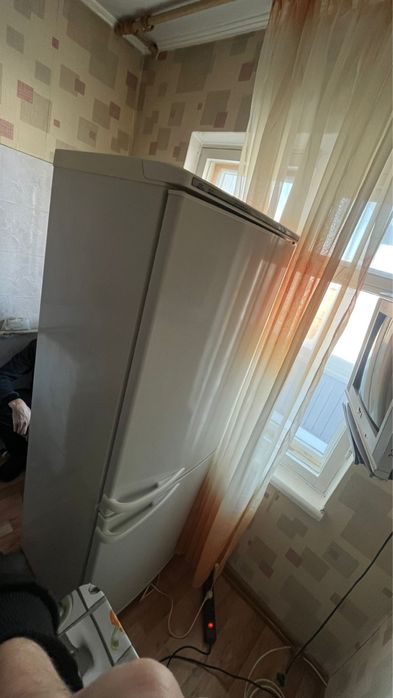 Продам Холодильник за 5 тысяч
