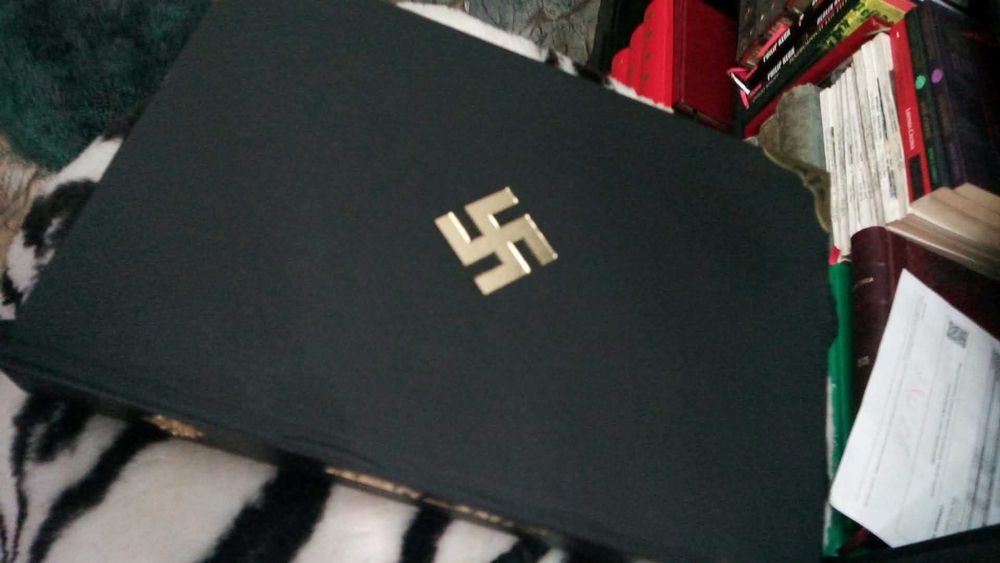 MEIN KAMPF in limba romana 2 volume ed LUX varianta necenzurat AN 1993
