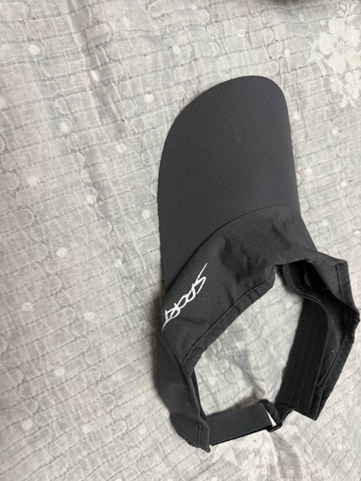 Кепка для бега и отдыха новая