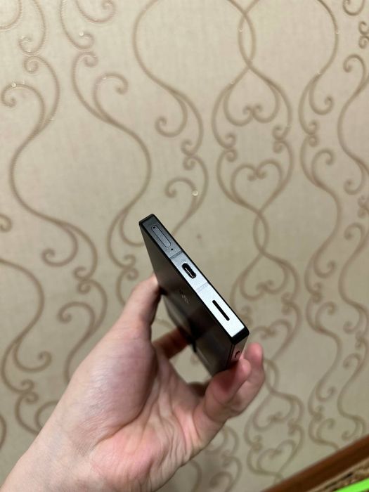 Redmagic 8s pro 256gb.