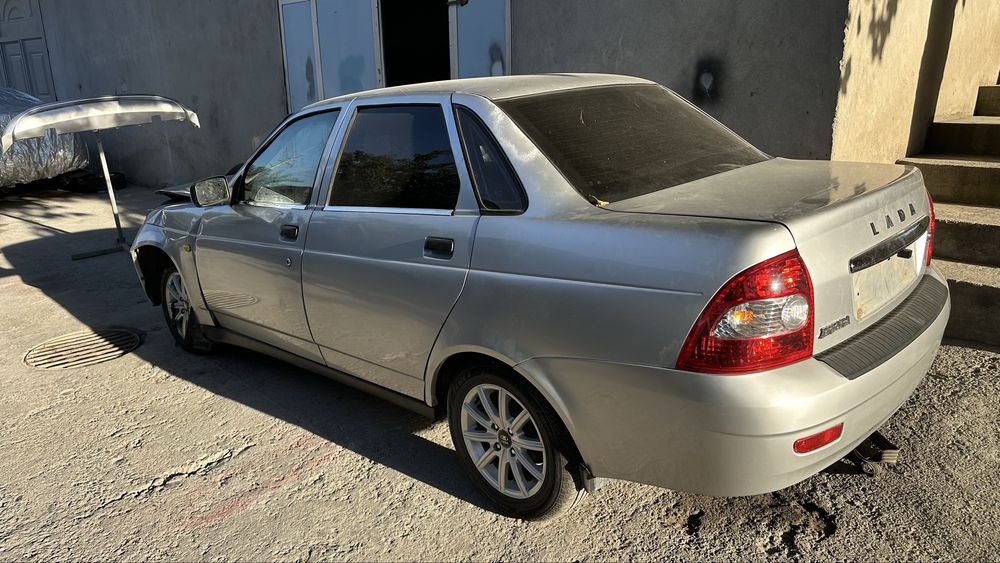 Lada priora 2008