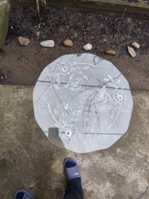 Masa sticla anii 1990