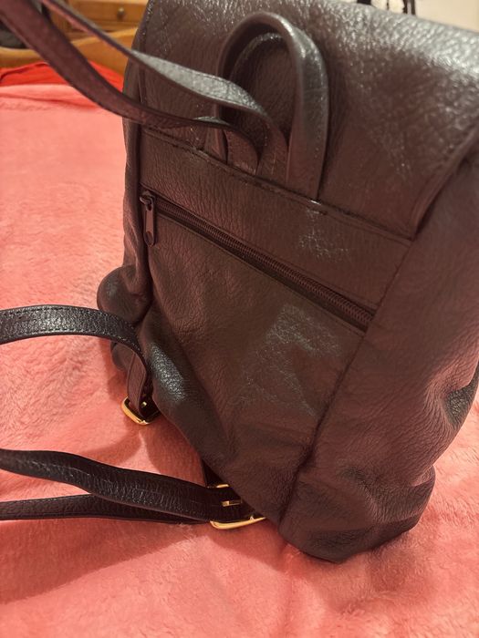 Ghiozdan piele naturala, nou, negru, cochet si elegant