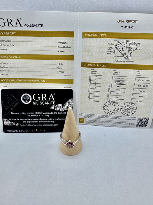 Сребърен пръстен с мойсанит (Диамант) 1 карат