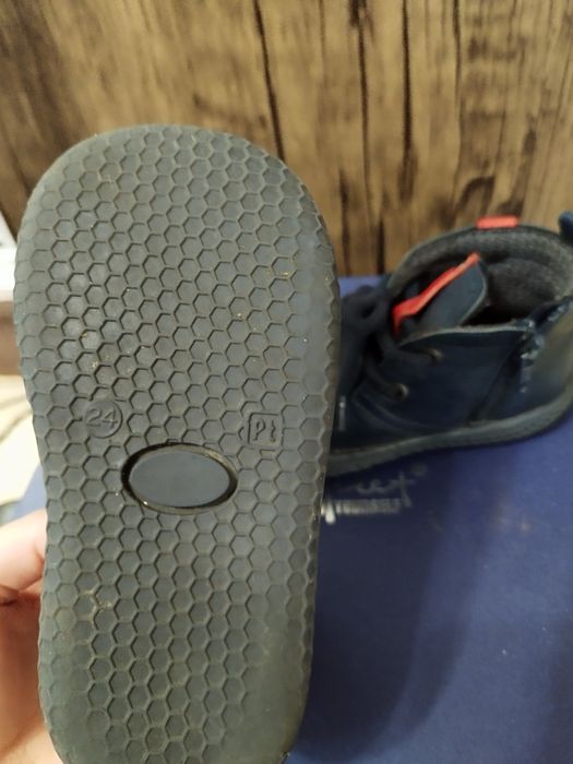 Продам осенне-весенние сапожки