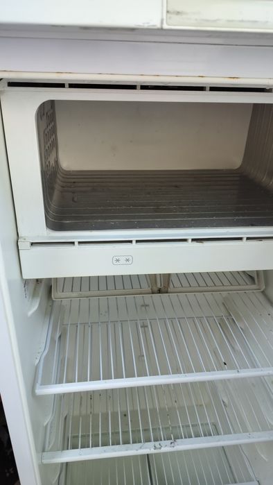 Холодильник ,, Бирюса