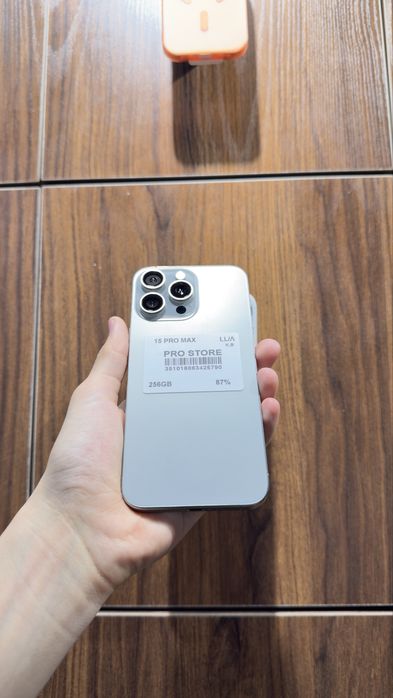 iphone 15 pro max naxtka