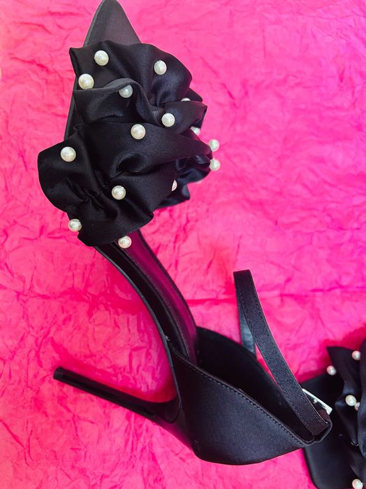 Луксозни сатенени с перли