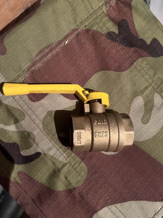 Бронзовый вентиль PN16 DN25