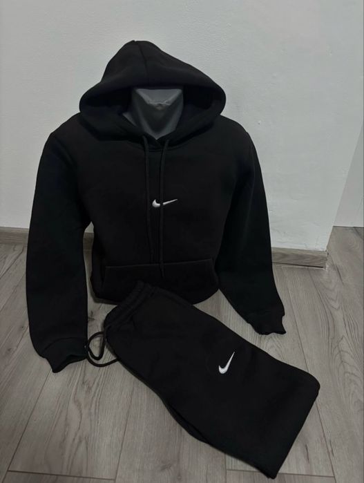 Trening nike hanorac + pantaloni