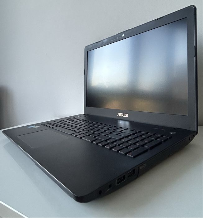 Геймърски лаптоп Asus ROG