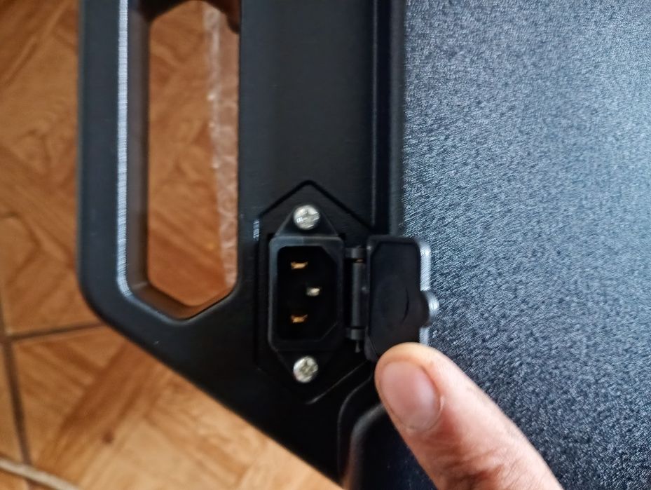 Baterie litium 60v/40A cu 2chei și  încărcător pentru scuter electric Harley Noi preț 1800lei fix nu schimb