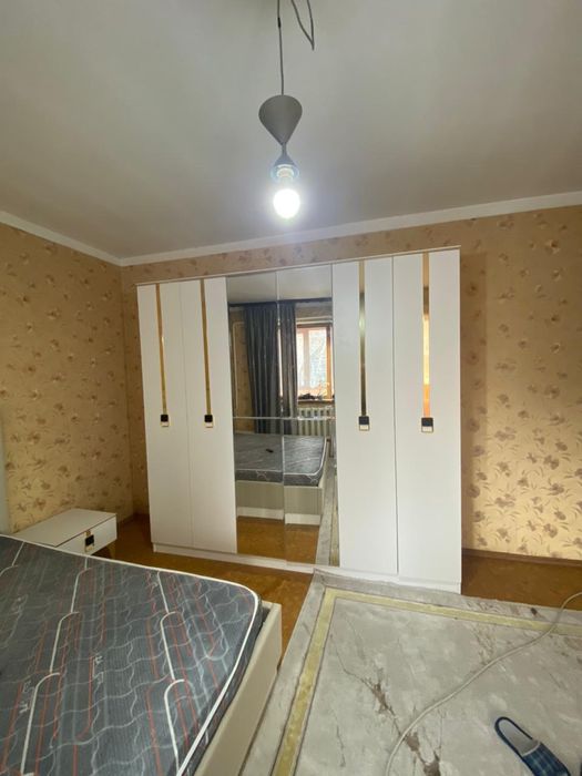 Продам спальный гарнитур