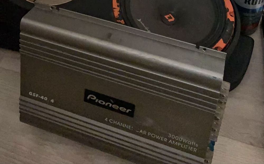 Подиум усилитель продам