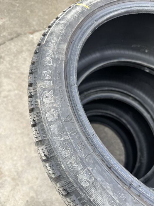 Зимни гуми 245/40/18