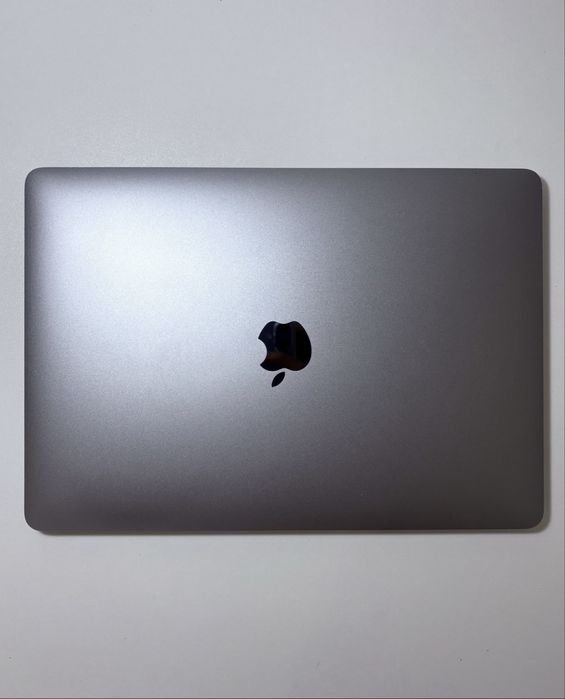 MacBook Pro 13 2017  / отличное состояние/макбук про