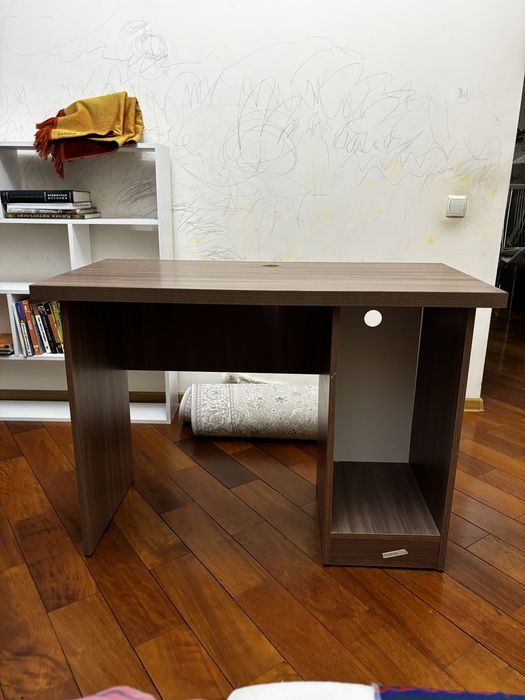 Стол компьютерный