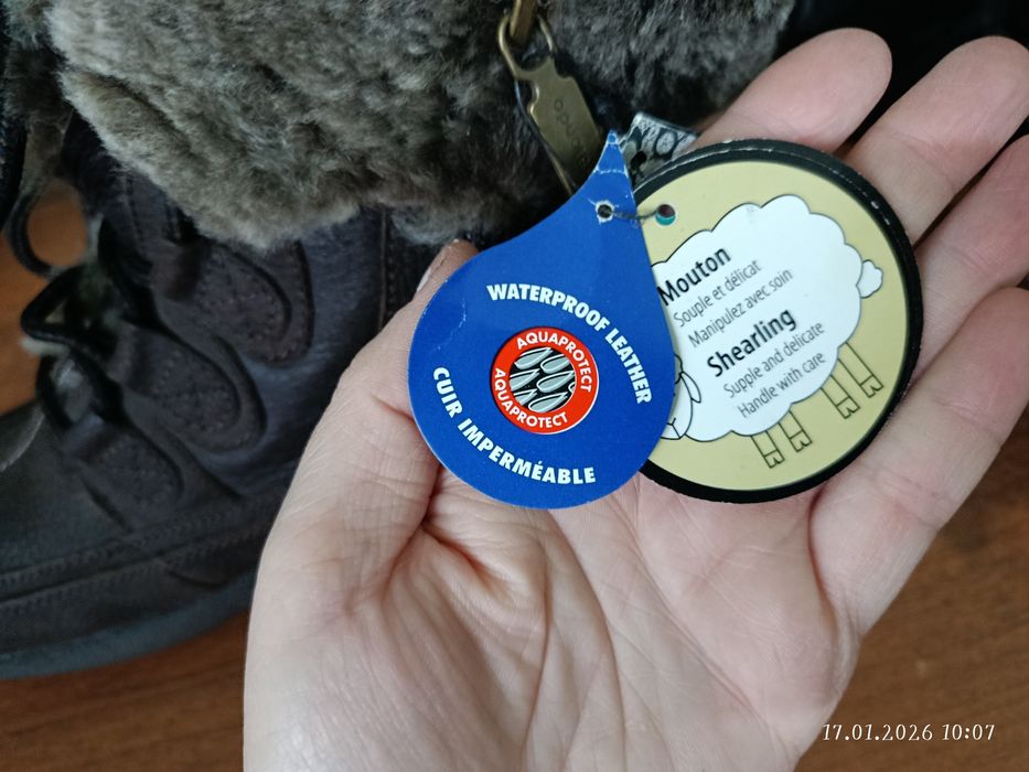 Женские кожанные полусапожки новые .Канада