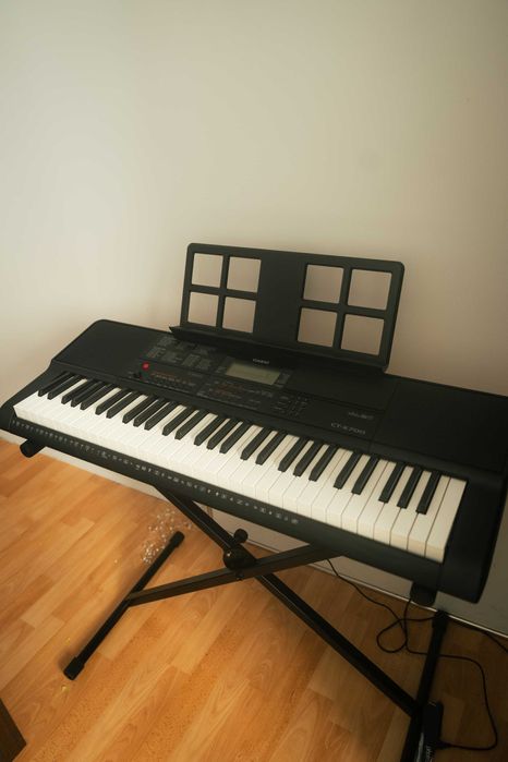 Orga Electronica Casio CT-X700 cu Stativ inclus - Stare Excelenta